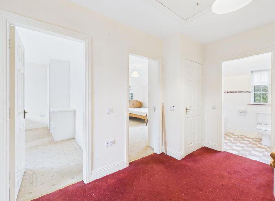 1 & 1A Lansdowne Village, Kenmare, V93W974