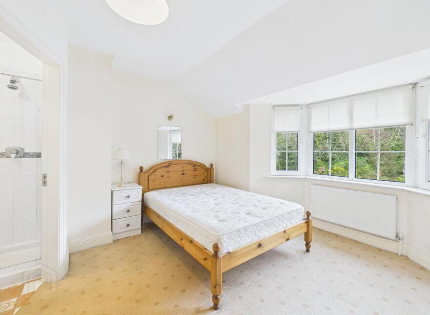 1 & 1A Lansdowne Village, Kenmare, V93W974