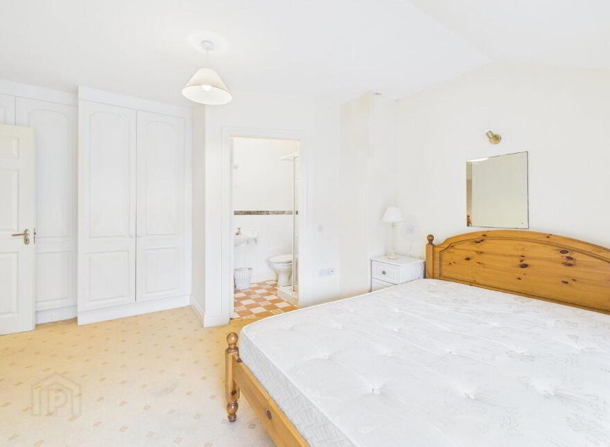 1 & 1A Lansdowne Village, Kenmare, V93W974