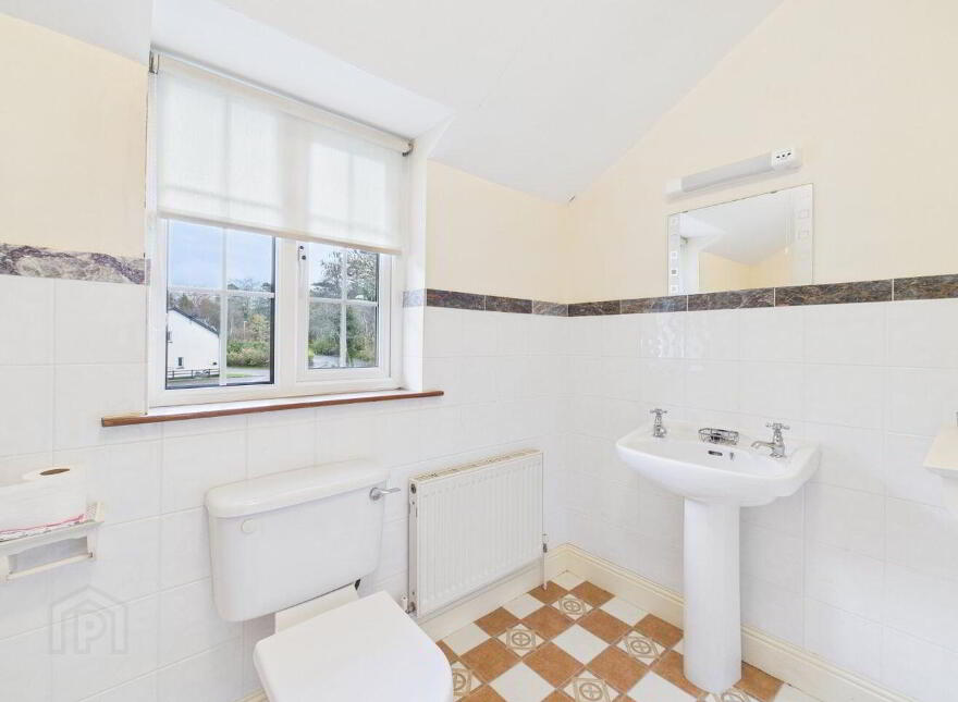 1 & 1A Lansdowne Village, Kenmare, V93W974
