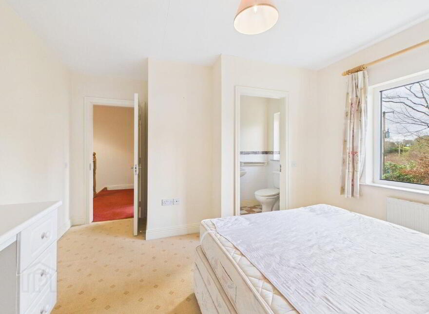 1 & 1A Lansdowne Village, Kenmare, V93W974