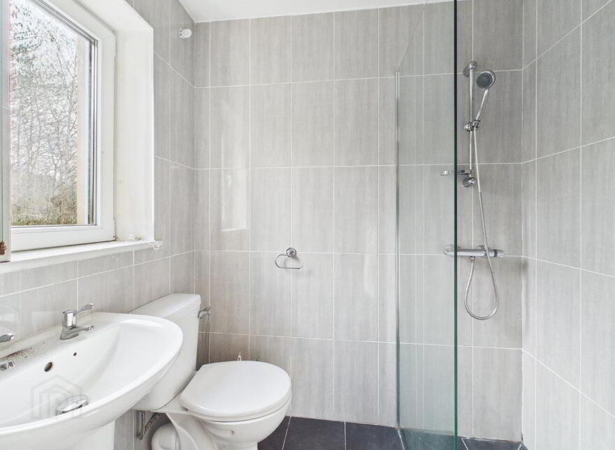 1 & 1A Lansdowne Village, Kenmare, V93W974