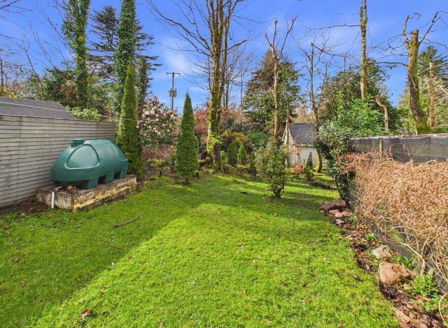 1 & 1A Lansdowne Village, Kenmare, V93W974