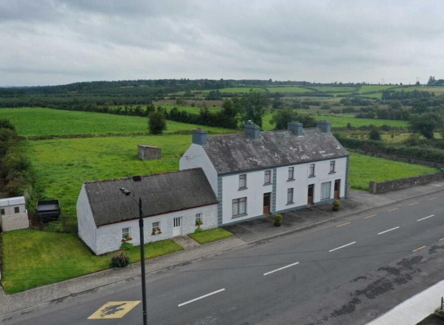 Creggs Village, Crosswell, F42PW25