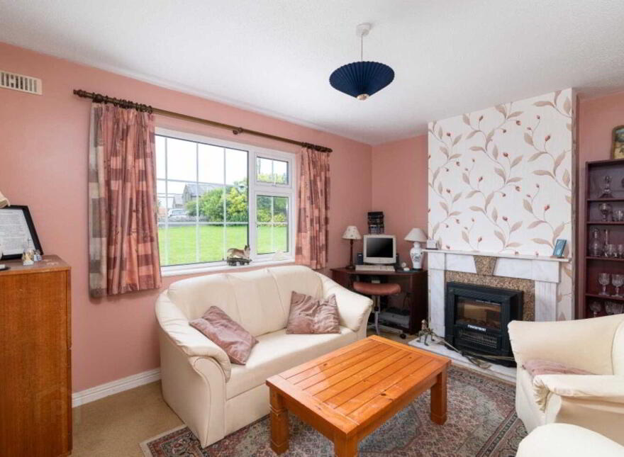 Cill Castle Lodge, Timanagh, Ballintubber, Roscommon Town, F45HE44