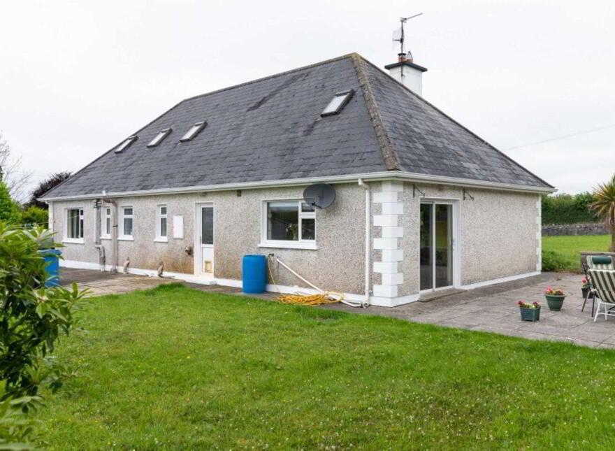 Cill Castle Lodge, Timanagh, Ballintubber, Roscommon Town, F45HE44