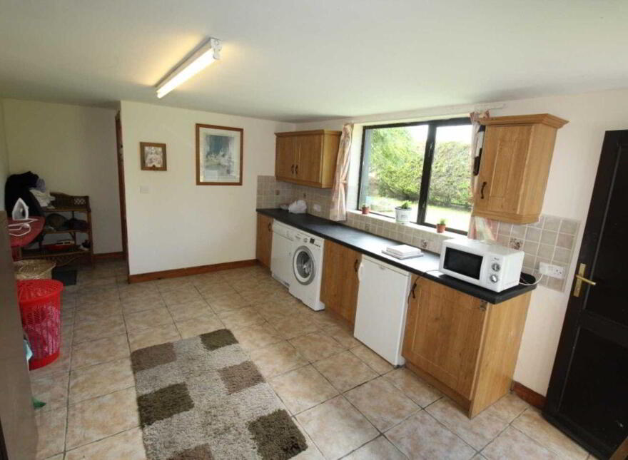 Castle View, Toberavaddy, Athleague, F42WD35