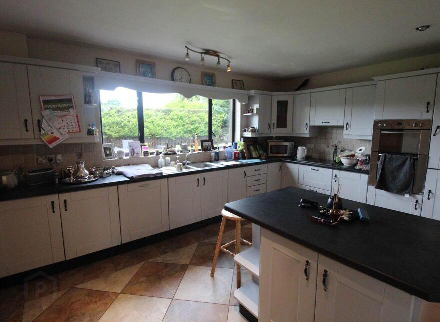 Castle View, Toberavaddy, Athleague, F42WD35