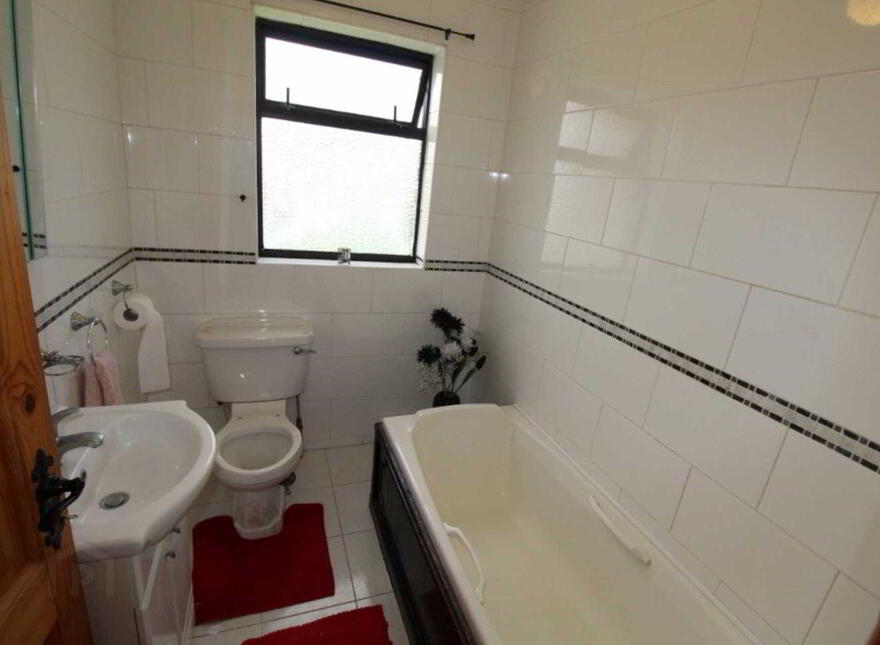 Castle View, Toberavaddy, Athleague, F42WD35