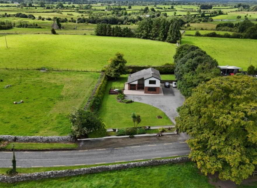 Castle View, Toberavaddy, Athleague, F42WD35