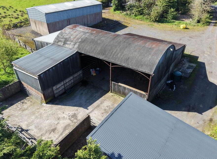 Residence & Farm Buildings C. 62.34 Acres, Dunmore, H54X054