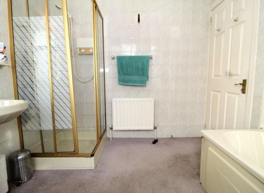 Railway Road, Birr, R42VC53