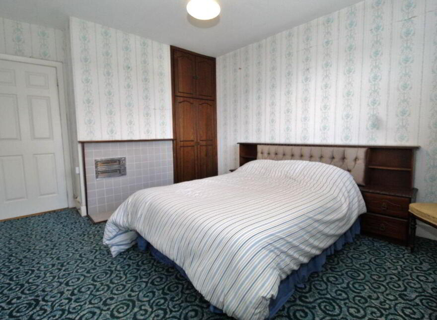 Railway Road, Birr, R42VC53