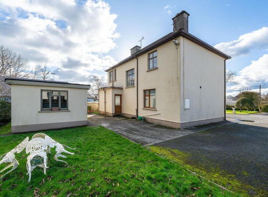 Railway Road, Birr, R42VC53
