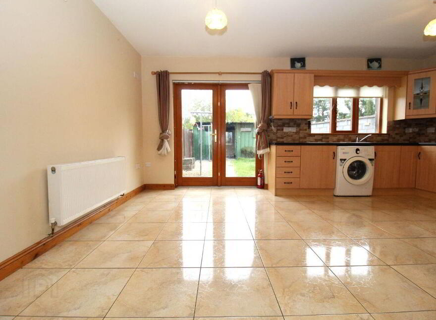 1 Breatnach Court, Ferbane, R42VR94