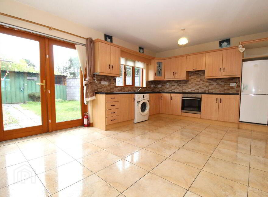 1 Breatnach Court, Ferbane, R42VR94
