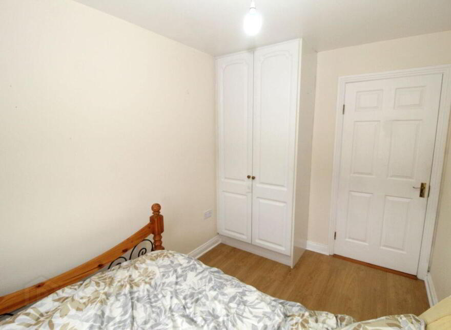 1 Breatnach Court, Ferbane, R42VR94