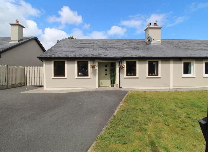 4 Southgate, Crinkle, Birr, R42PP29 photo