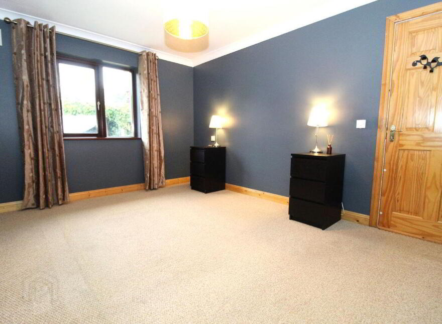 4 Southgate, Crinkle, Birr, R42PP29