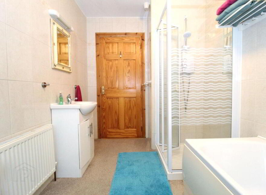 4 Southgate, Crinkle, Birr, R42PP29