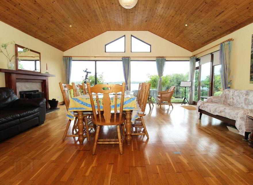 Stoneyisland, Portumna, H53RF66
