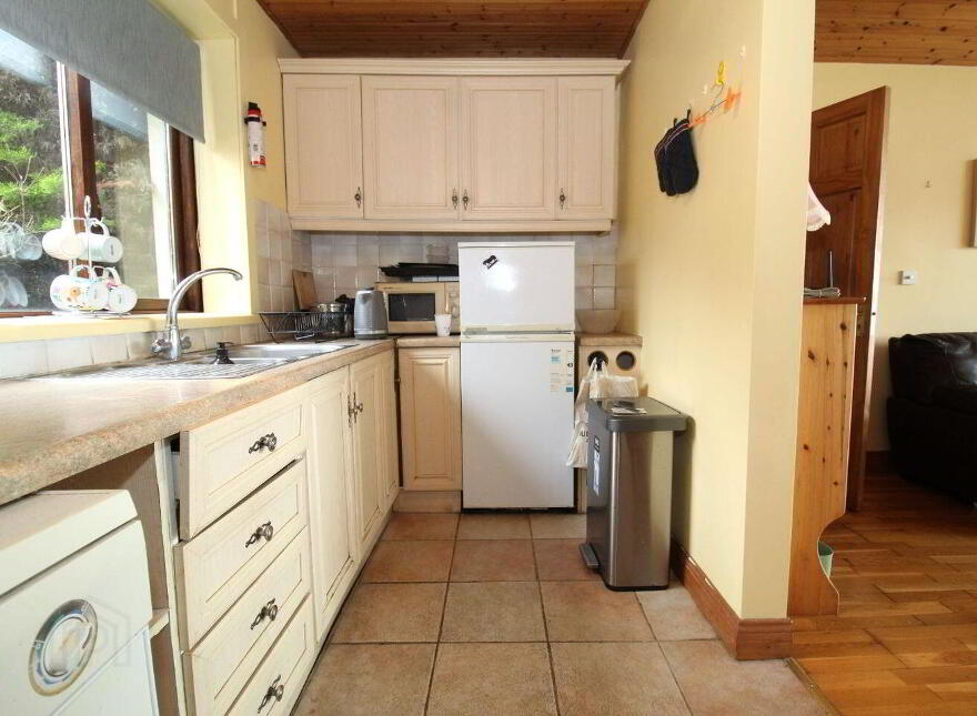 Stoneyisland, Portumna, H53RF66