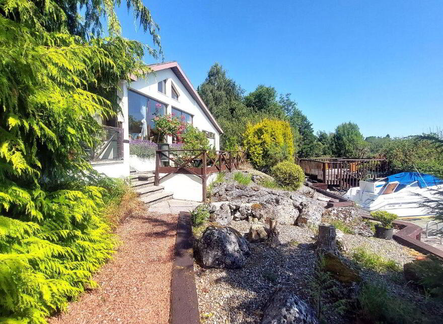 Stoneyisland, Portumna, H53RF66