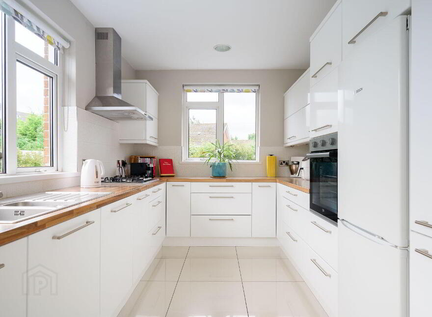 1 Rhanbuoy Park East, Seahill, Holywood, BT18 0DZ