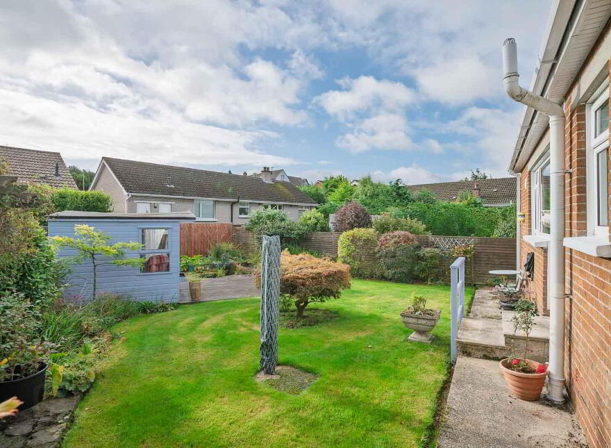 1 Rhanbuoy Park East, Seahill, Holywood, BT18 0DZ