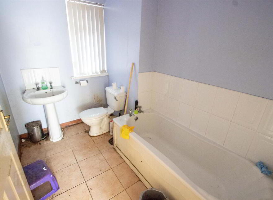 71 Norglen Road, Belfast, BT11 8EA