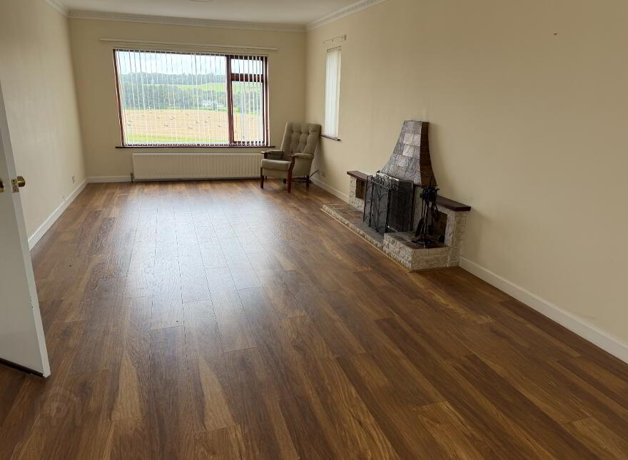 6 Ballaghmore Road, Portballintrae, Bushmills, BT57 8RX