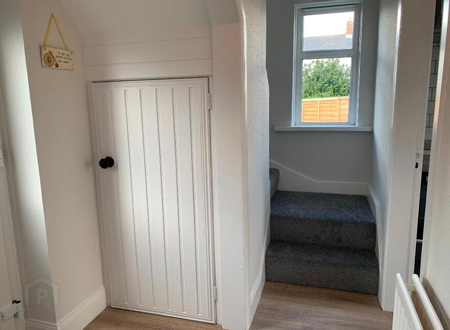 2 Chesham Gardens, Belfast, BT6 8GX