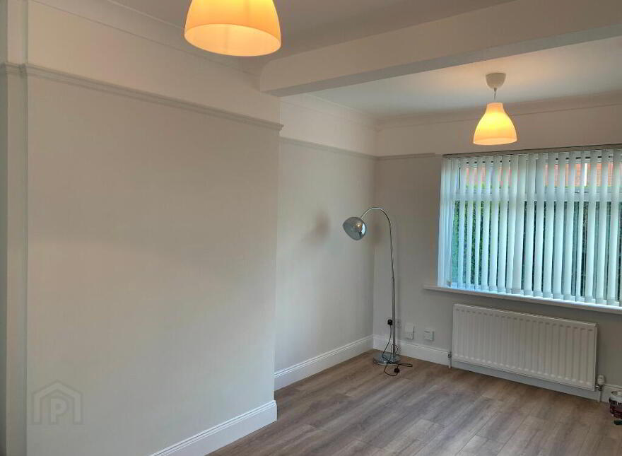 2 Chesham Gardens, Belfast, BT6 8GX