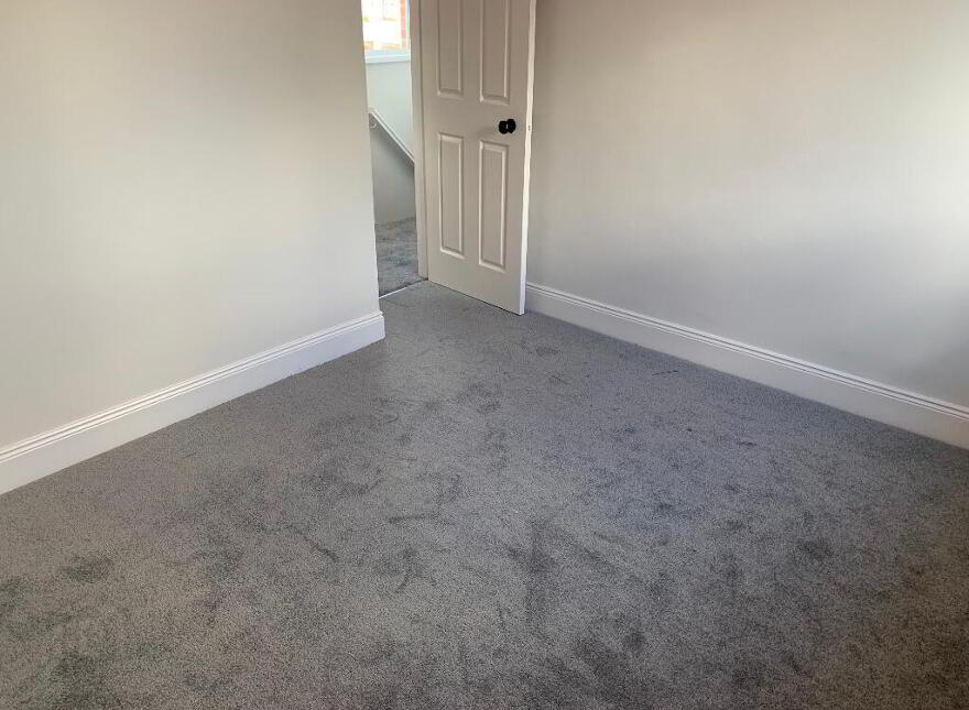 2 Chesham Gardens, Belfast, BT6 8GX