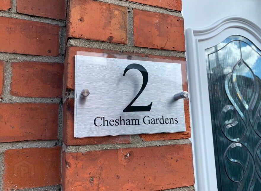 2 Chesham Gardens, Belfast, BT6 8GX