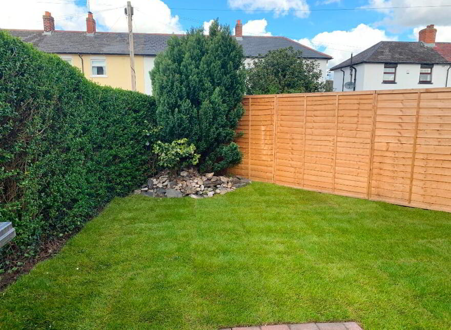 2 Chesham Gardens, Belfast, BT6 8GX