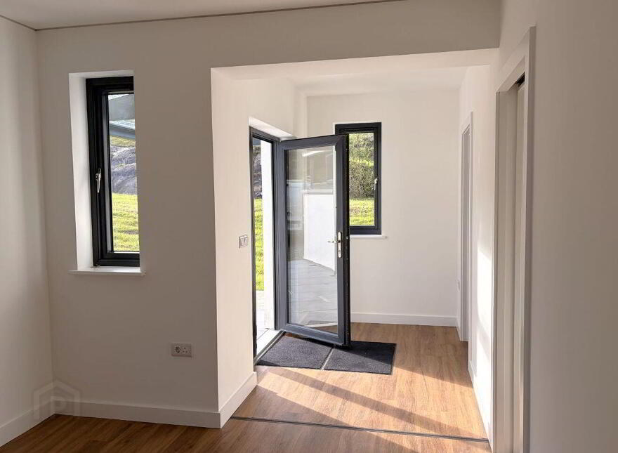 Glaneagle, Glenlough, Bantry, P75AY90