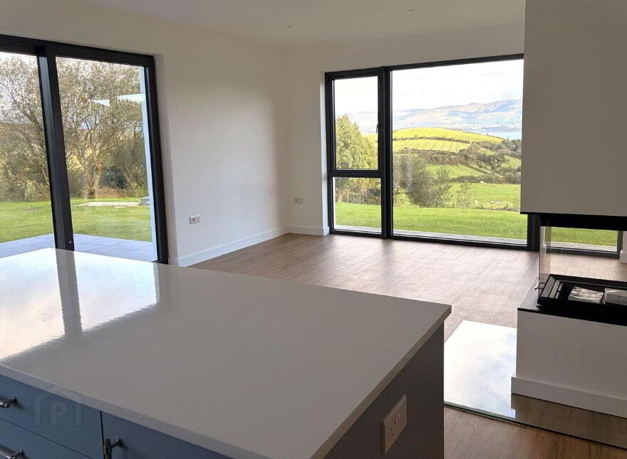 Glaneagle, Glenlough, Bantry, P75AY90