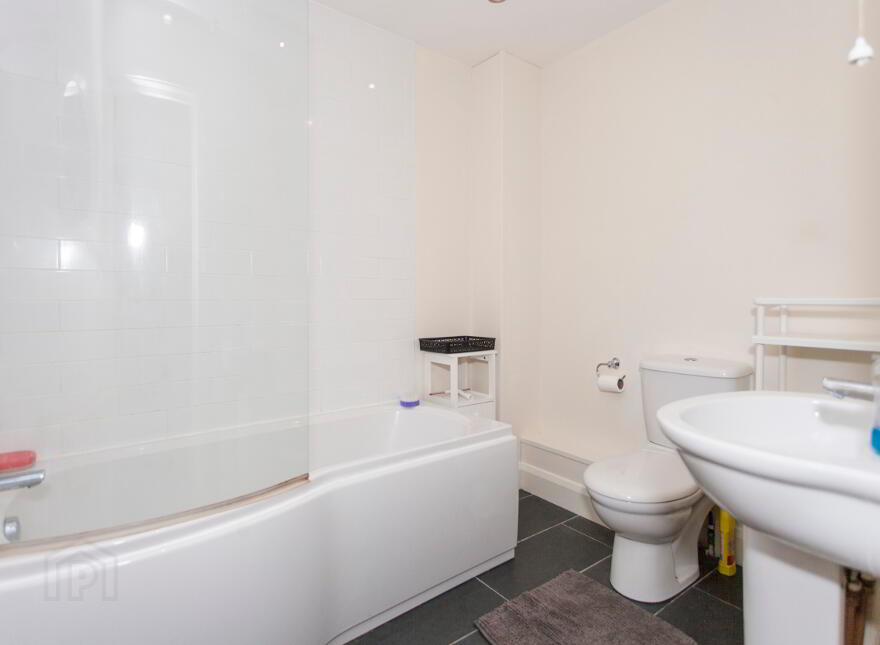 Apartment 1, 62a Templemore Avenue,, Belfast, BT5 4FT