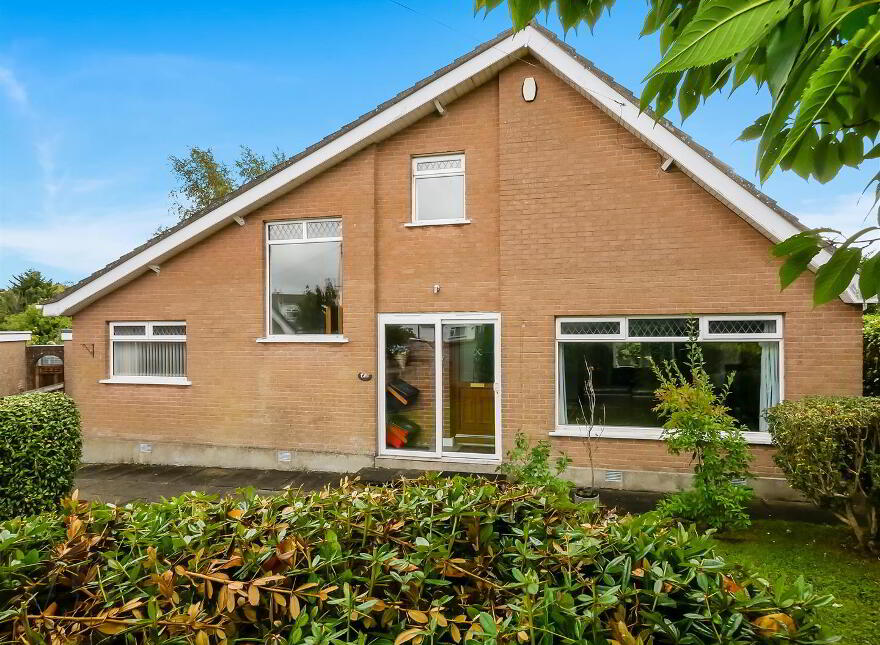 10 Glenhugh Crescent, Off Beechill Road, Belfast, BT8 7PG