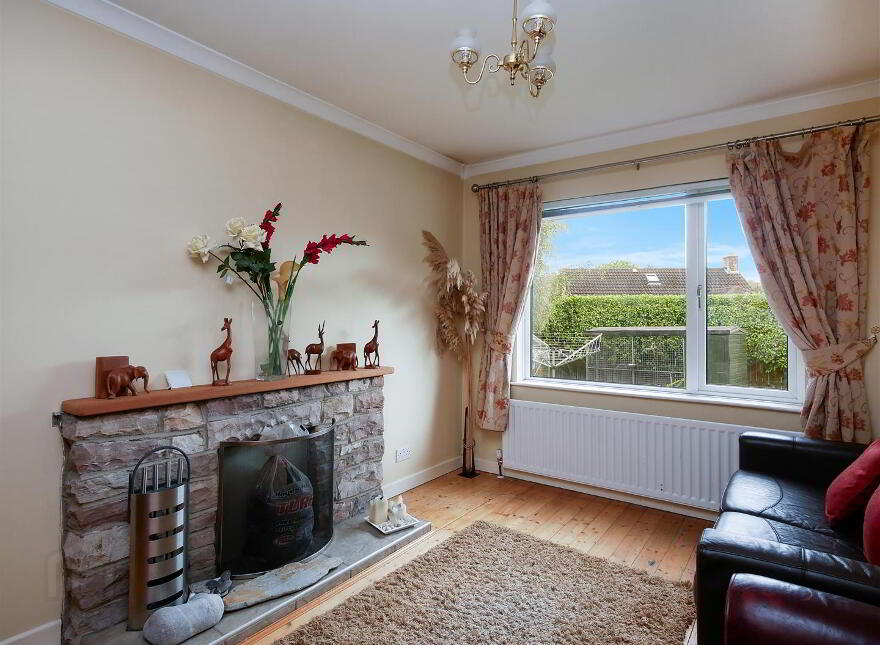 10 Glenhugh Crescent, Off Beechill Road, Belfast, BT8 7PG