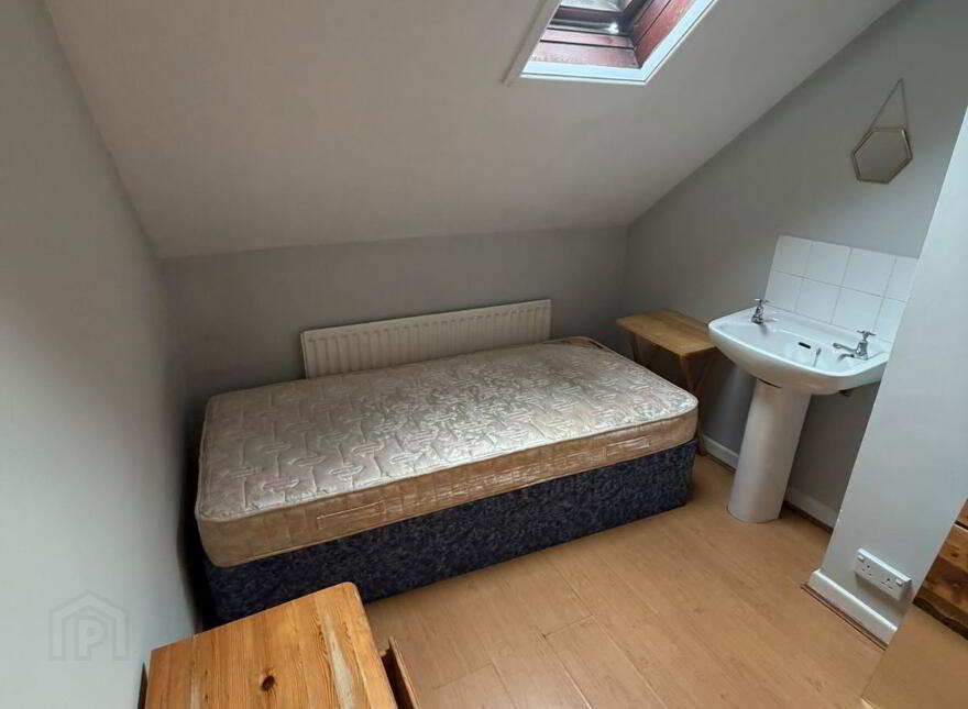 52 Melrose Street, Belfast, BT9 7DN