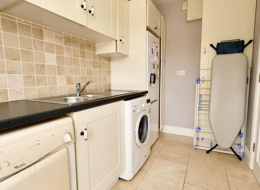 10 Cluain Ri, Barrymore, Kiltoom, N37W895