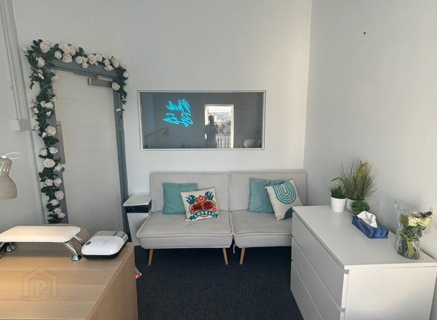 209b Upper Newtownards Road, Belfast, BT4 3JD