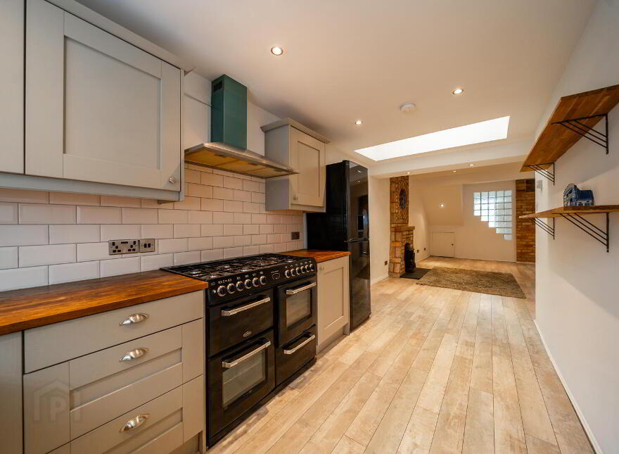 8 Holborn Avenue, Bangor, BT20 5EH