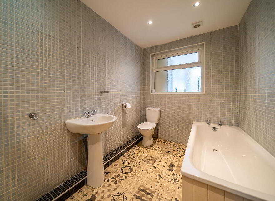 8 Holborn Avenue, Bangor, BT20 5EH