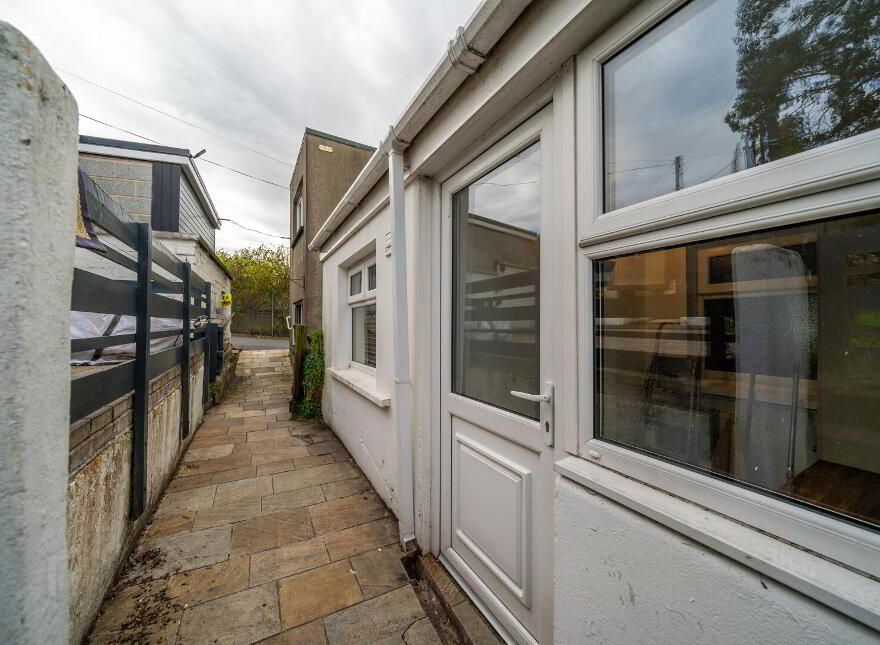 8 Holborn Avenue, Bangor, BT20 5EH