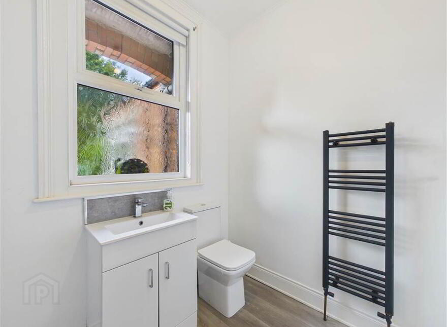 11 Parkmount Road, Belfast, BT15 4EQ