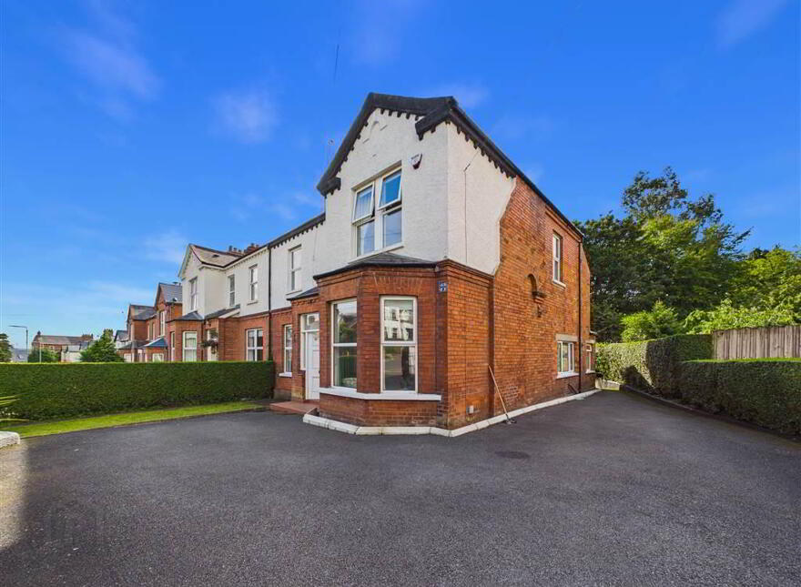 11 Parkmount Road, Belfast, BT15 4EQ
