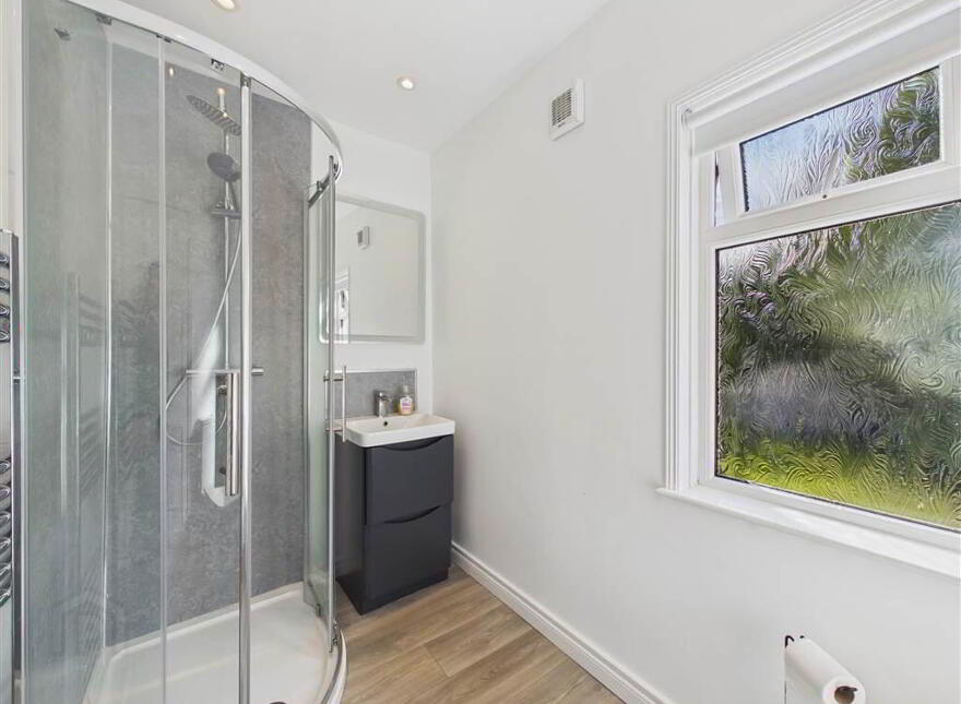 11 Parkmount Road, Belfast, BT15 4EQ